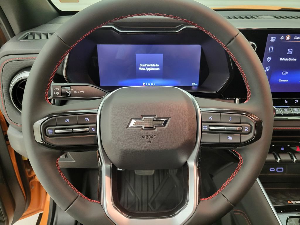 2025 Chevrolet Colorado Z71 photo 3