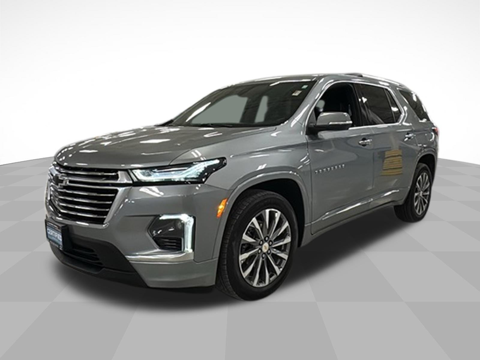 2023 Chevrolet Traverse Premier photo 2