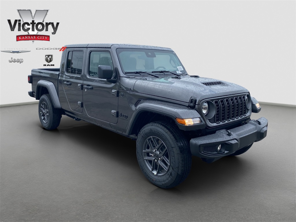 2025 Jeep Gladiator Sport S's photo