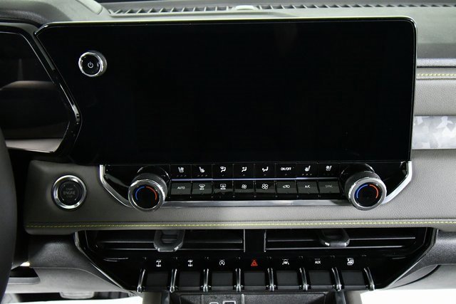 2026 Chevrolet Colorado ZR2 photo 3