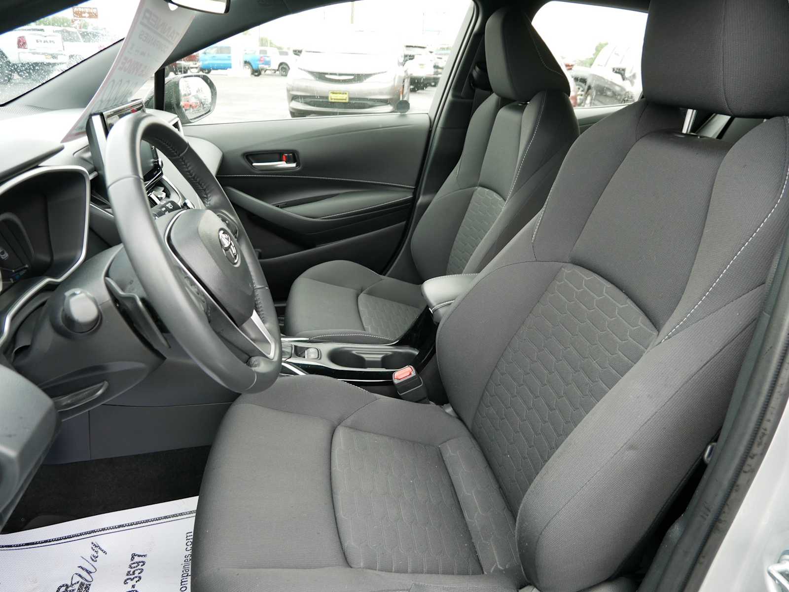 2022 Toyota Corolla SE photo 7