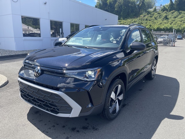 2025 Volkswagen Taos S photo 3