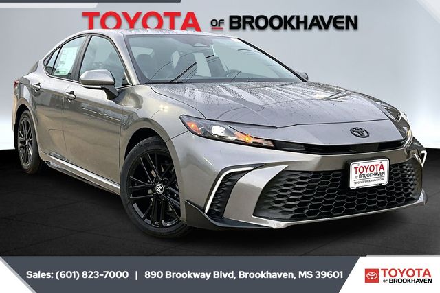 2026 Toyota Camry SE's photo