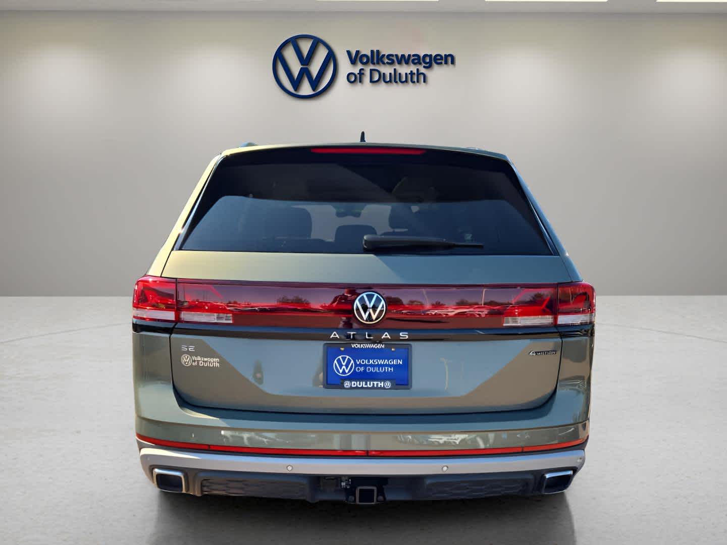 2026 Volkswagen Atlas Peak Edition SE photo 3
