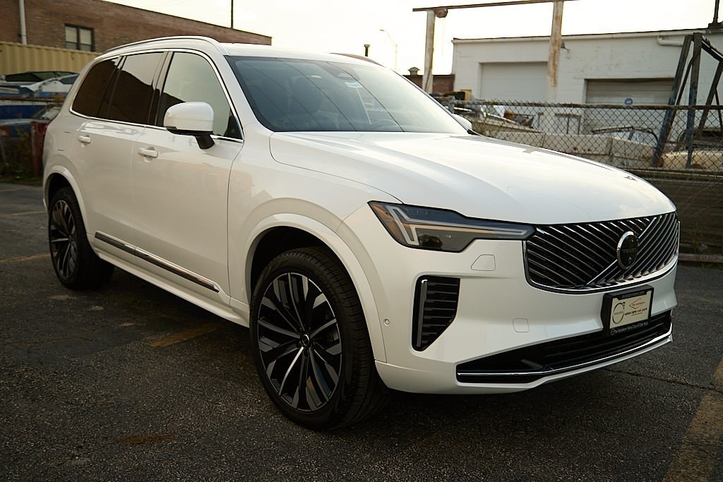 2025 VOLVO XC90 - Image 3