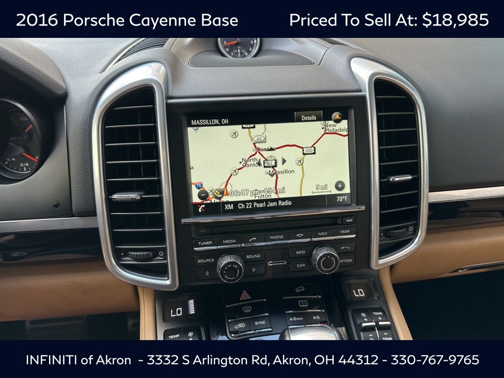 2016 Porsche Cayenne Base photo 4