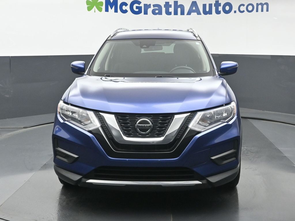 2019 Nissan Rogue SV photo 3