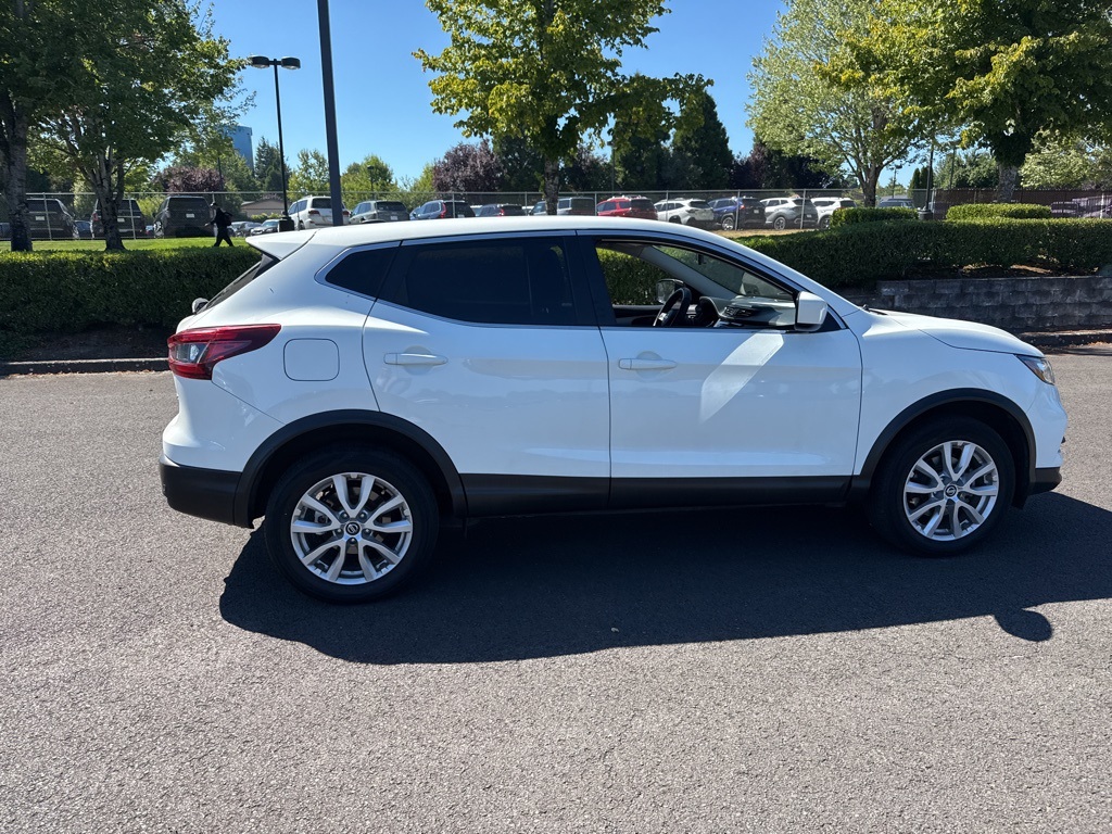 2021 Nissan Rogue Sport S photo 8