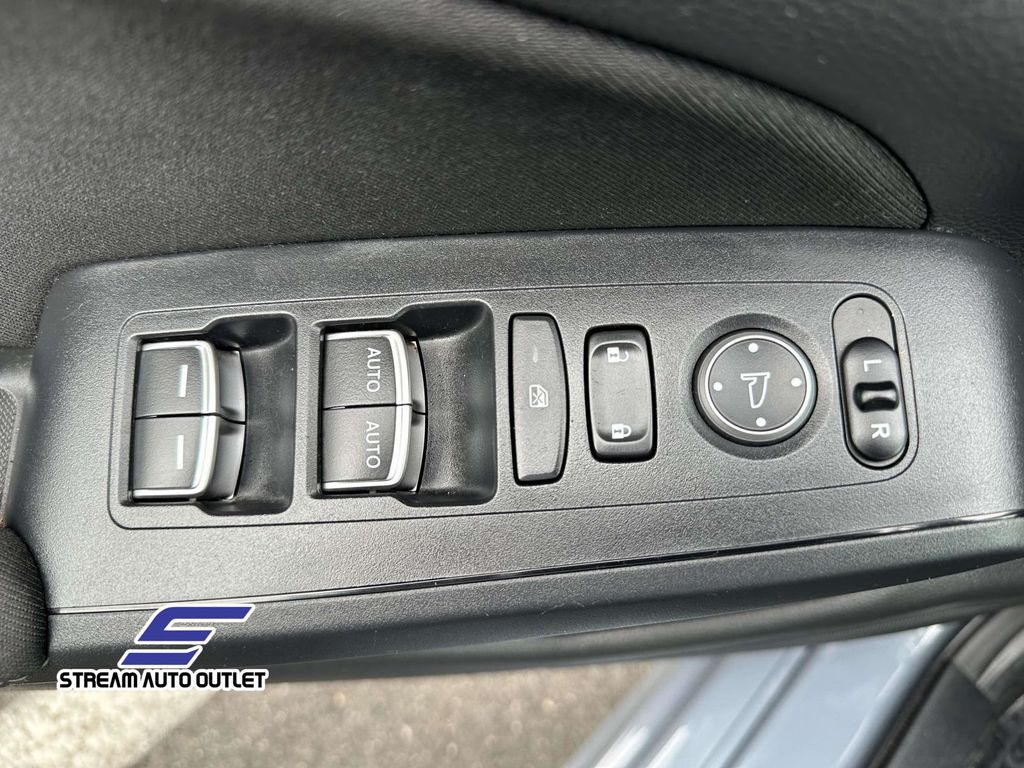 2022 Honda Civic Sport photo 13