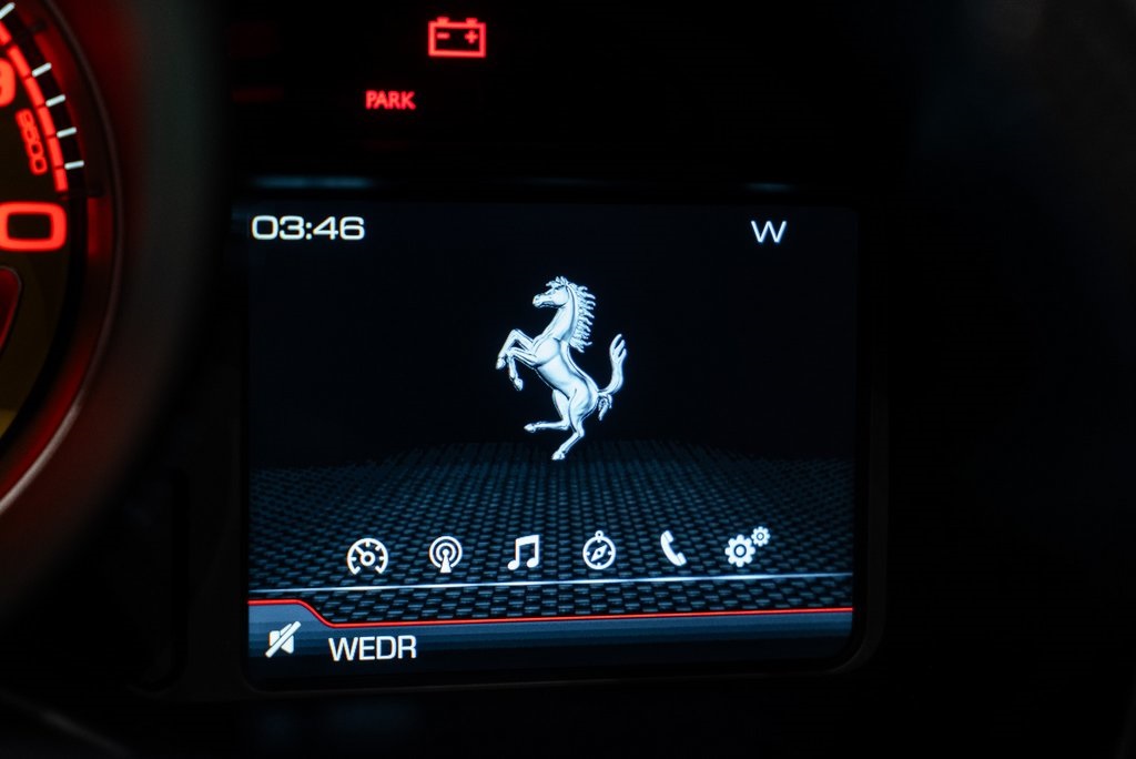 2022 Ferrari F8 Spider Base photo 26