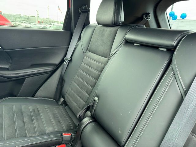 2024 Mitsubishi Outlander photo 15
