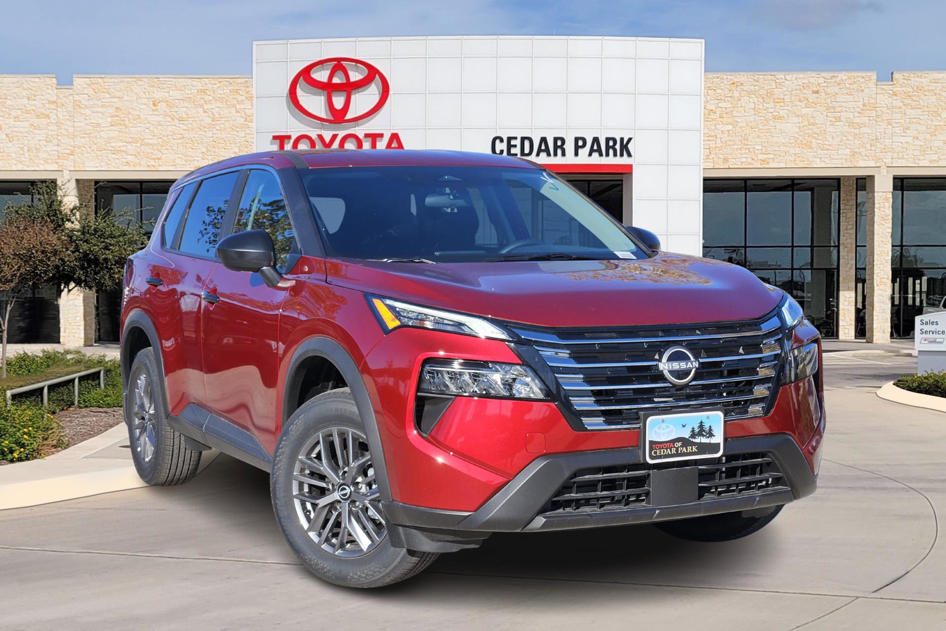 2026 Nissan Rogue S's photo