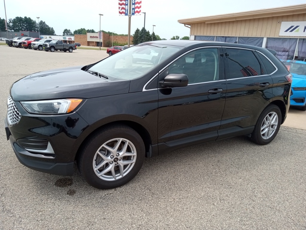 2023 Ford Edge SEL photo 12