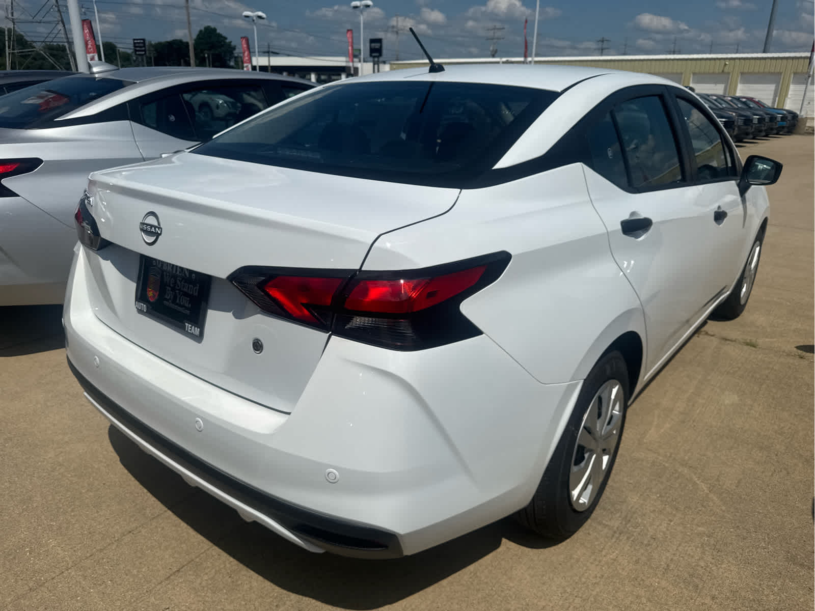 2025 Nissan Versa S photo 4