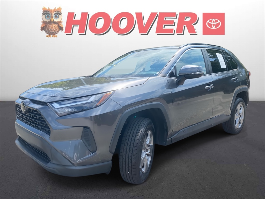 2022 Toyota RAV4 XLE photo 4