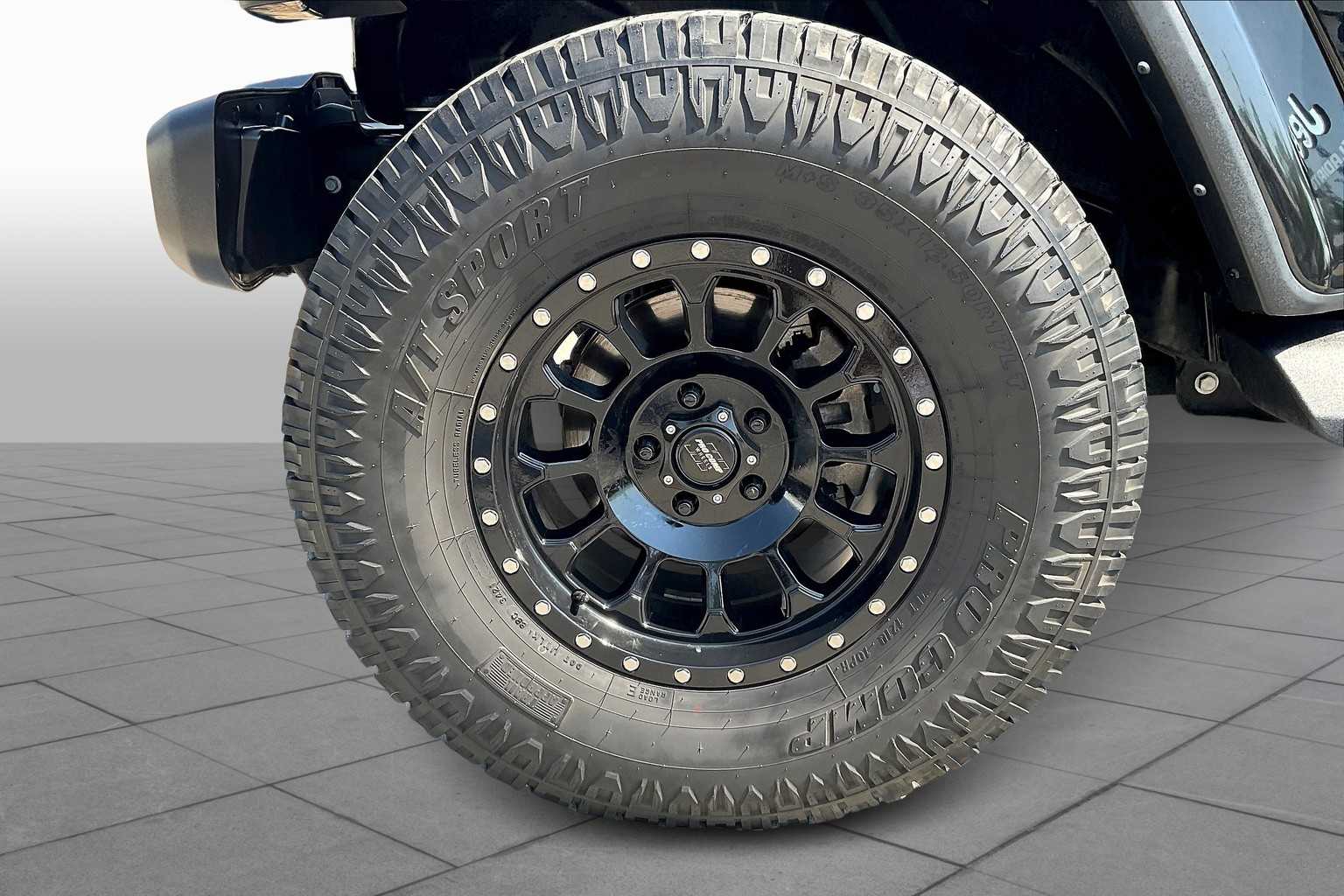 2021 Jeep Gladiator Overland photo 9