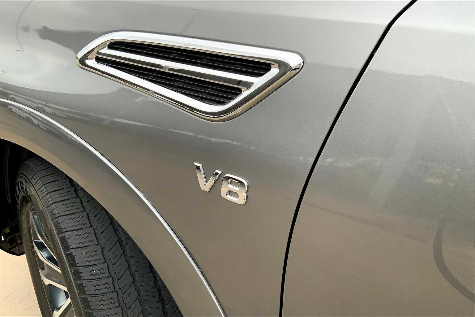 2020 Nissan Armada SL photo 30