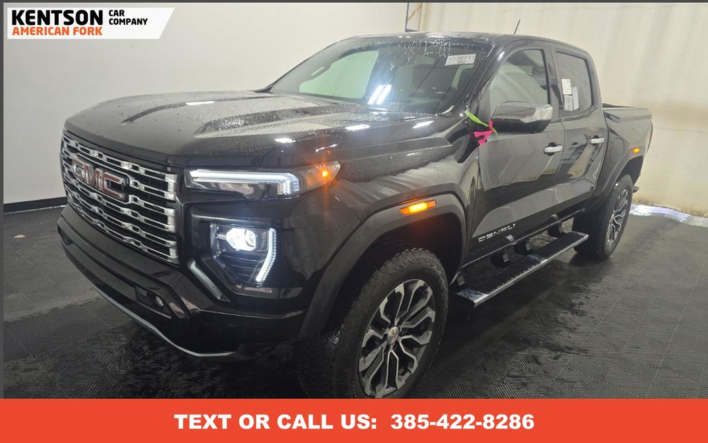 2023 GMC Canyon Denali's photo