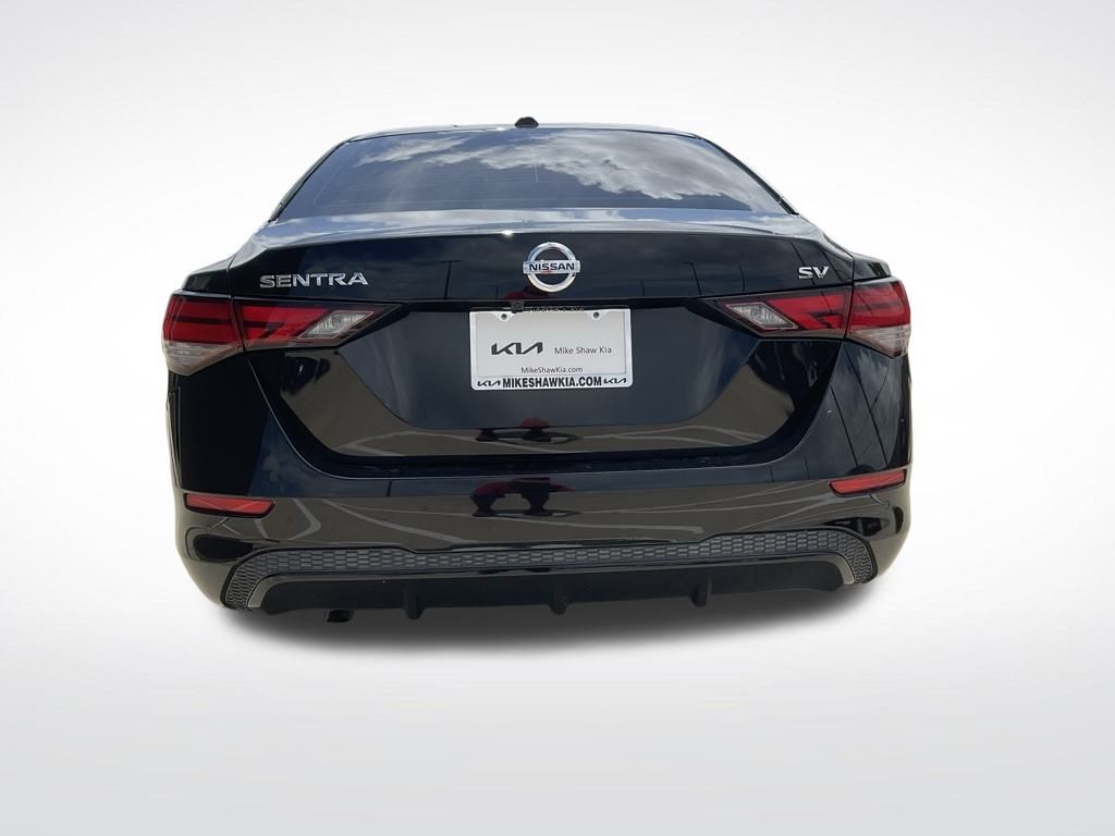 2020 Nissan Sentra SV photo 4