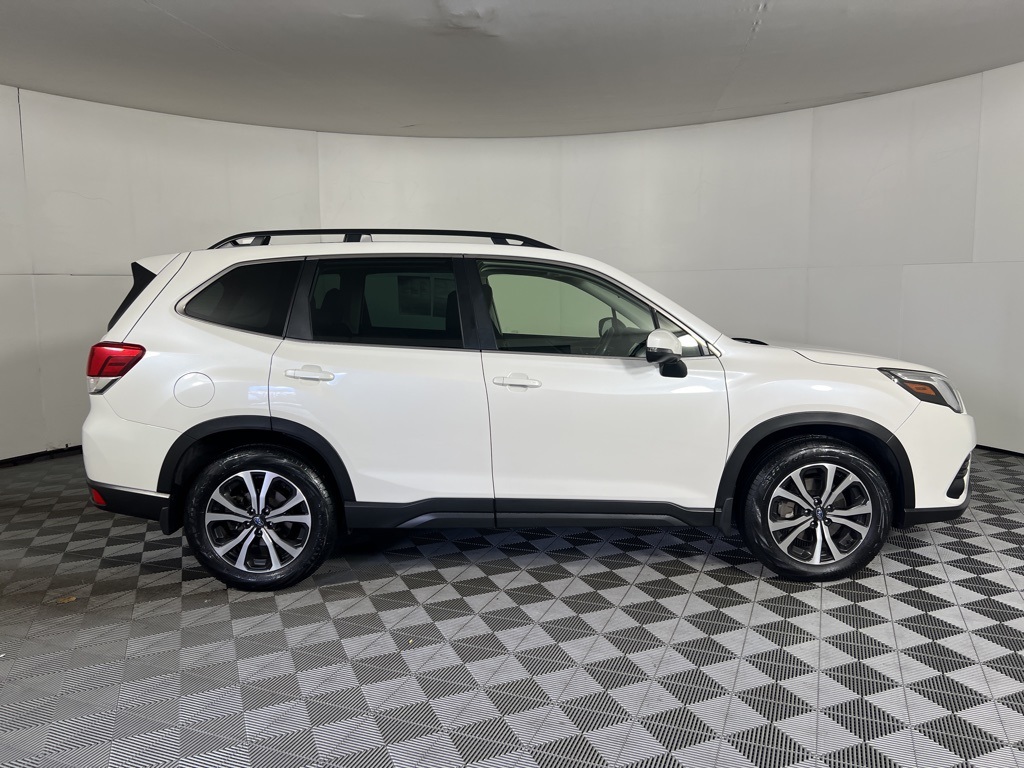 2023 Subaru Forester Limited photo 4