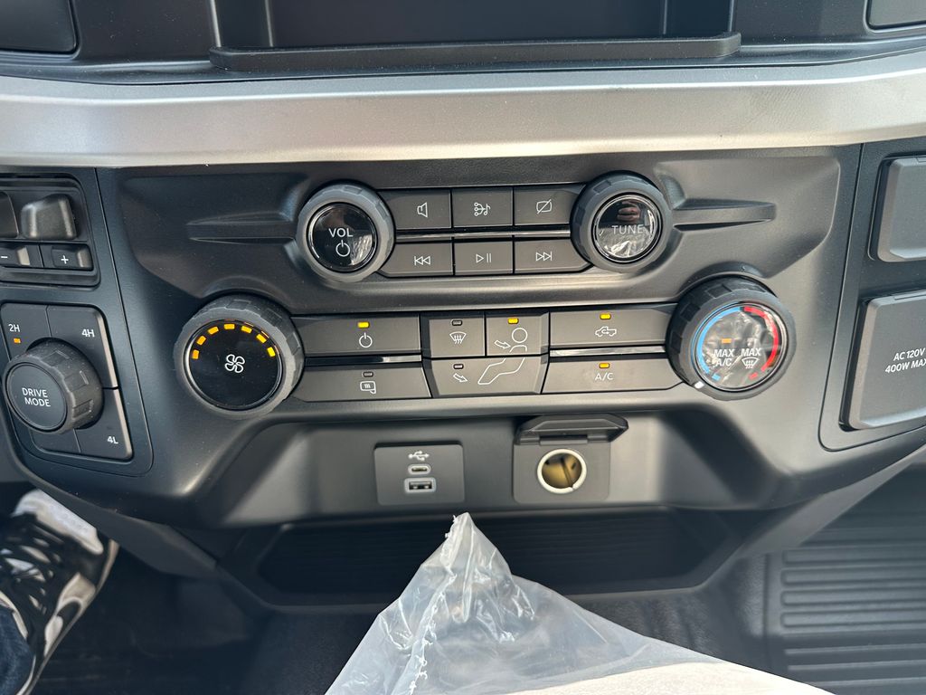 2024 Ford F-450 XLT photo 19