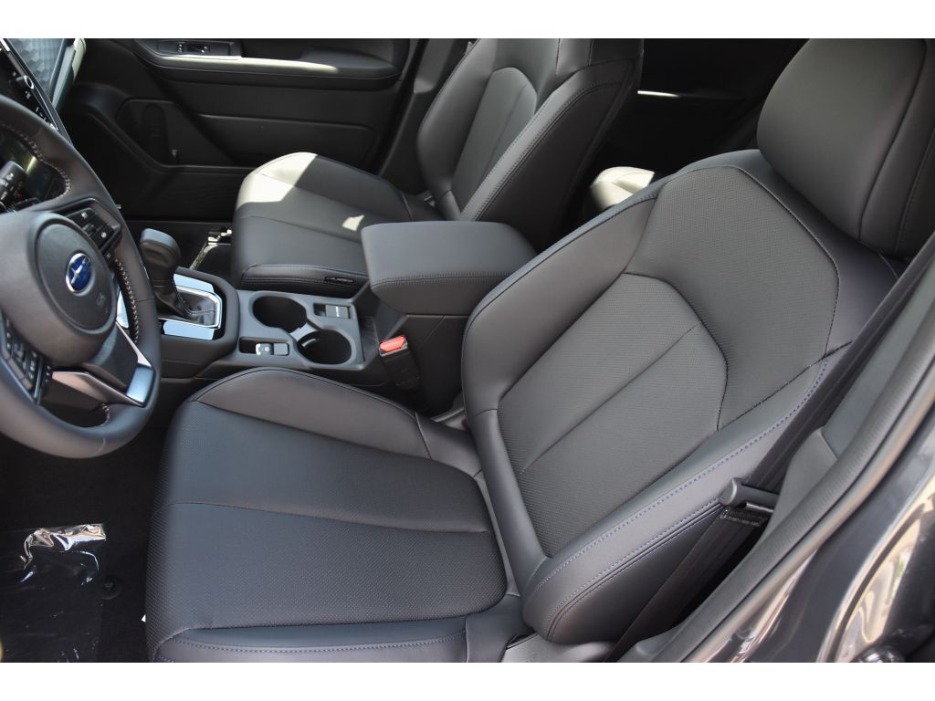 2025 Subaru Forester Limited photo 9