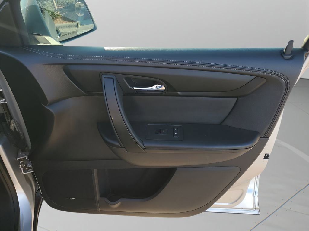 2013 Chevrolet Traverse 2LT photo 10
