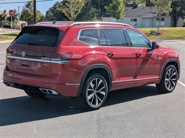 2024 Volkswagen Atlas SEL Premium R-Line photo 2