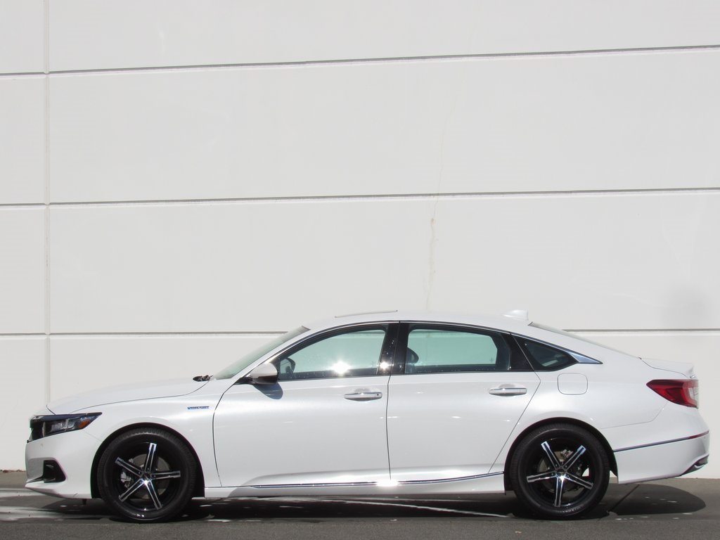 2022 Honda Accord Hybrid Touring photo 4