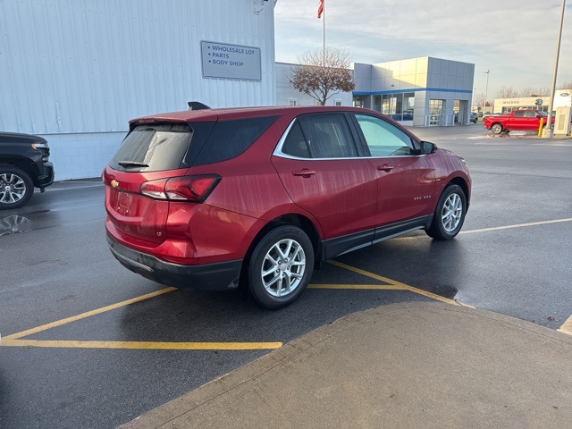2024 Chevrolet Equinox LT photo 4