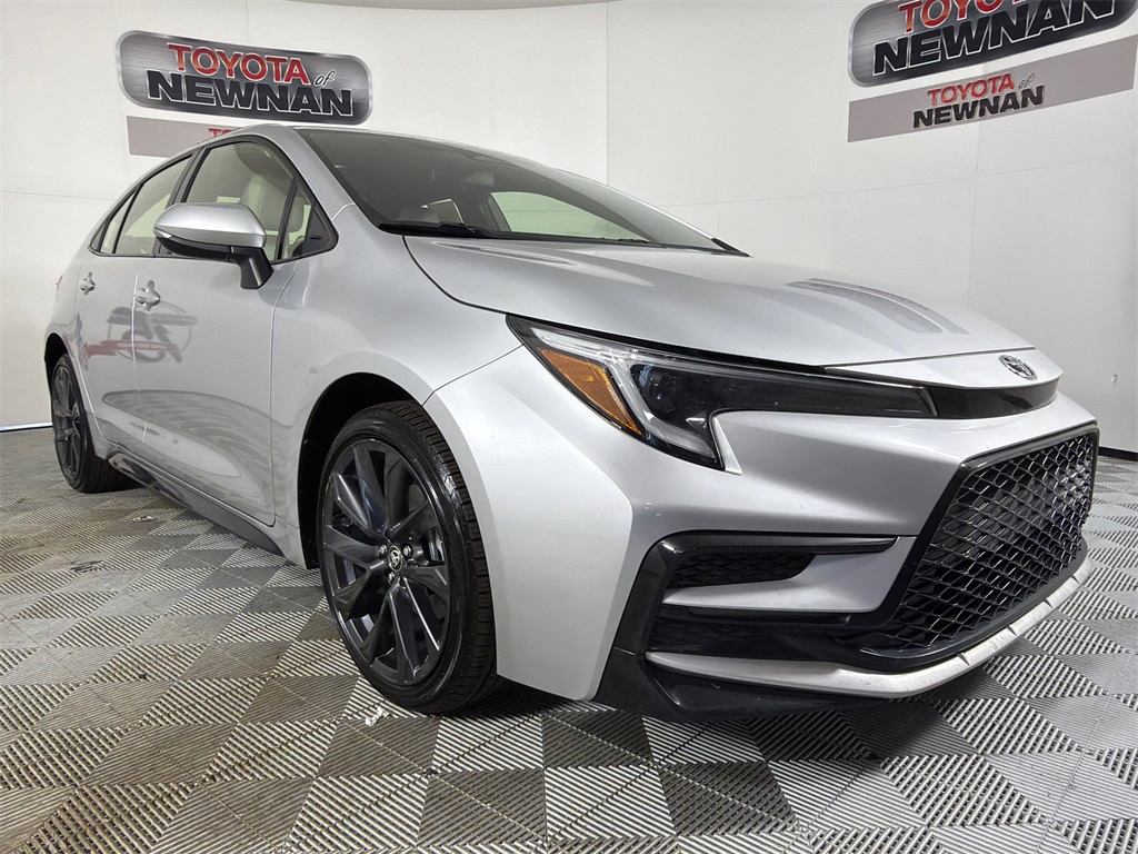 2023 Toyota Corolla SE's photo