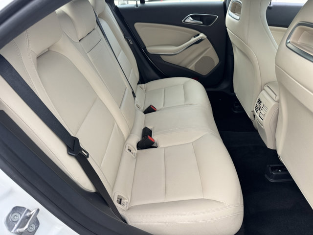 2018 Mercedes Benz CLA 250 photo 8