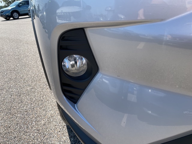 2020 Toyota RAV4 Hybrid XLE photo 9