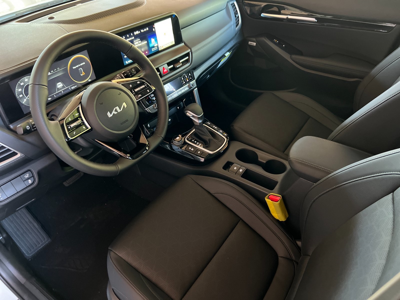 2026 Kia Seltos SX photo 10