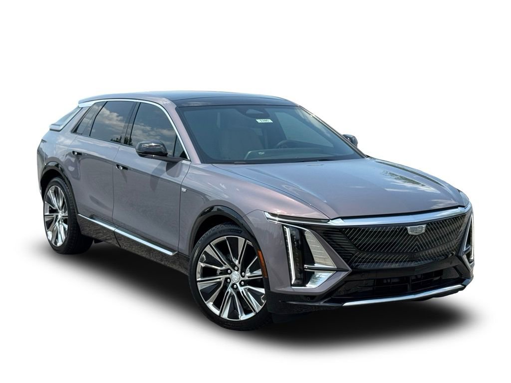 2025 Cadillac Lyriq Luxury photo 2