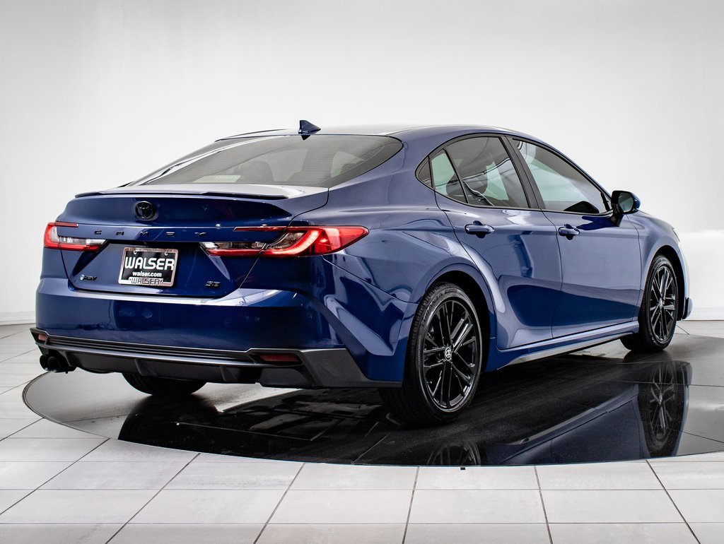 2025 Toyota Camry SE photo 10
