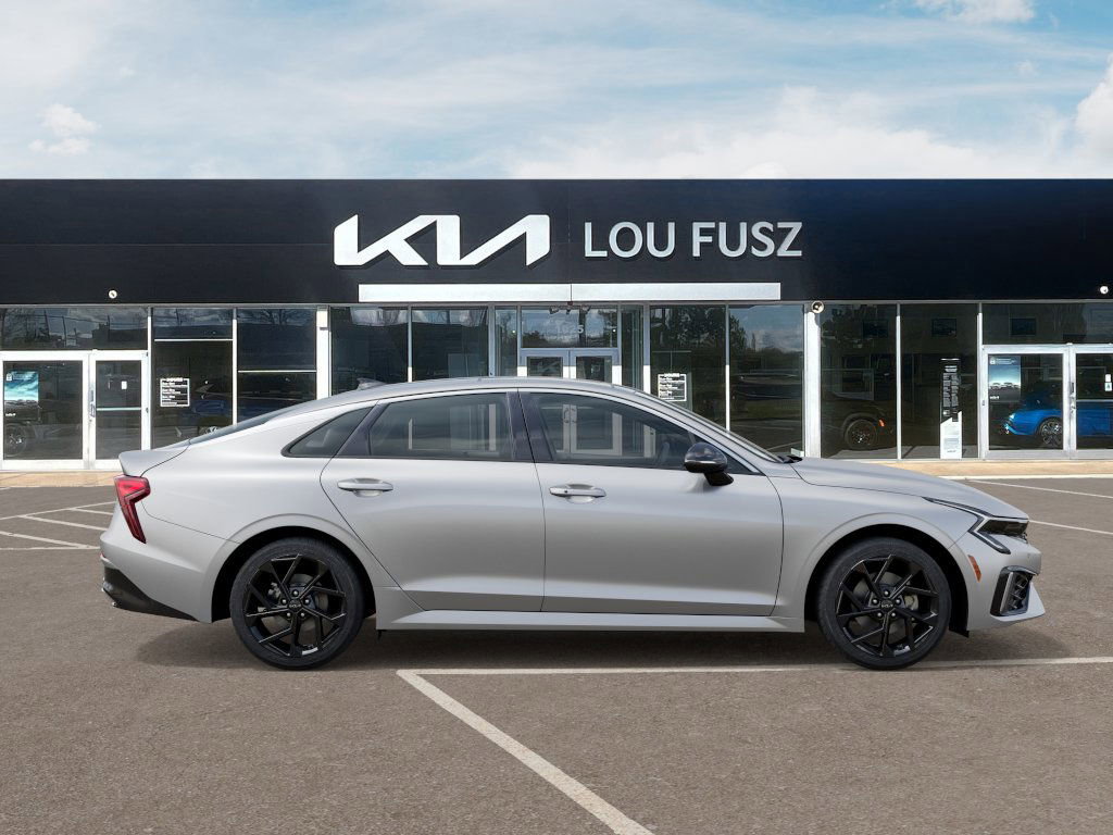 2026 Kia K5 GT-Line photo 6