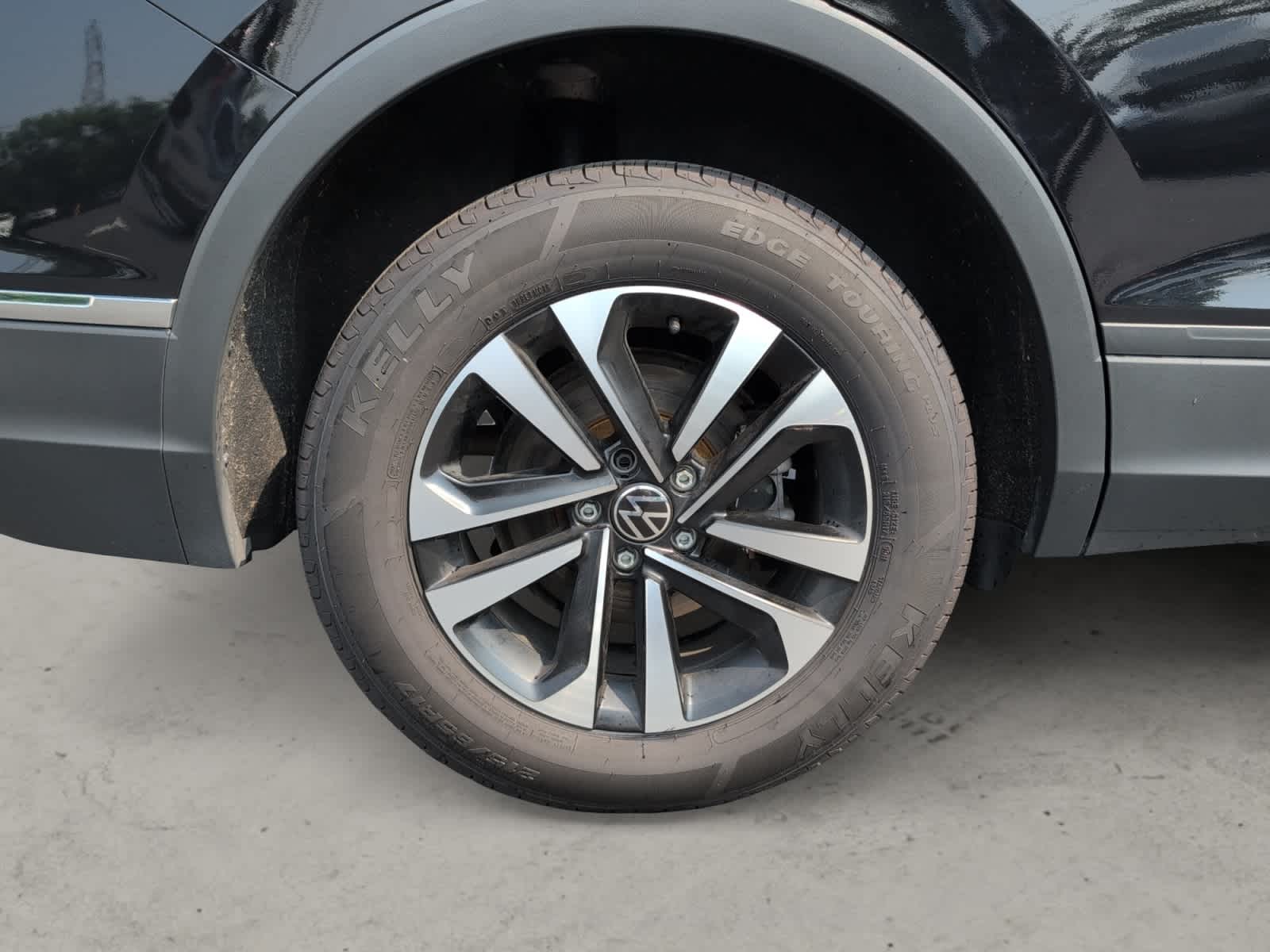 2022 Volkswagen Tiguan S photo 9