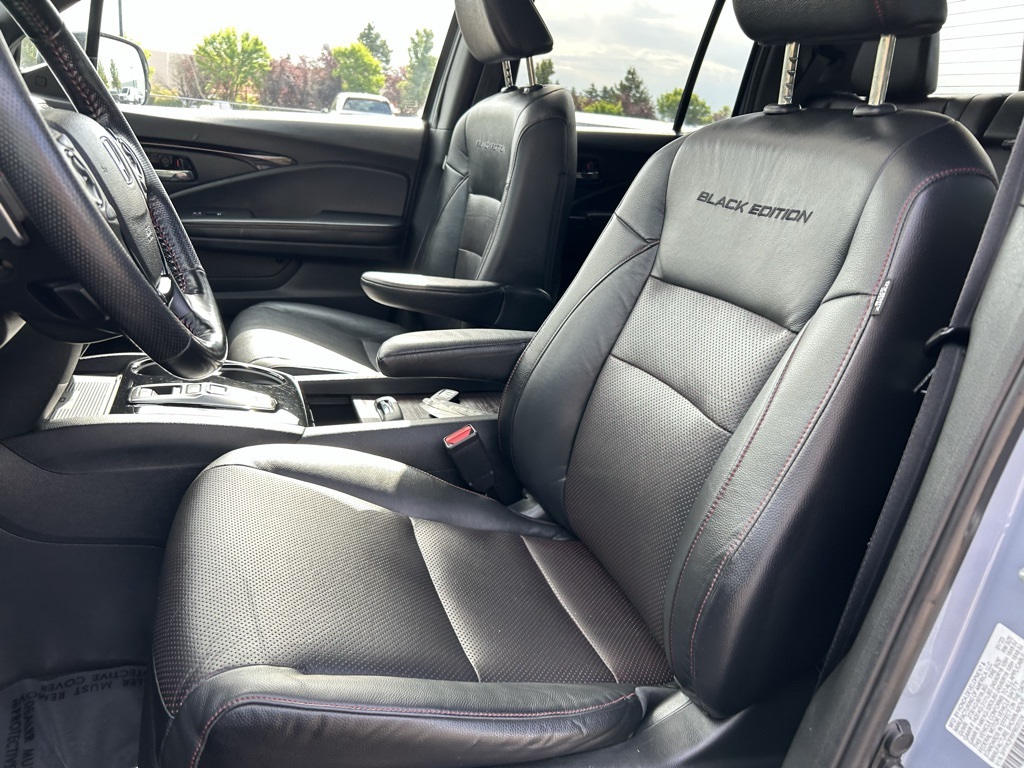 2023 Honda Ridgeline Black Edition photo 22