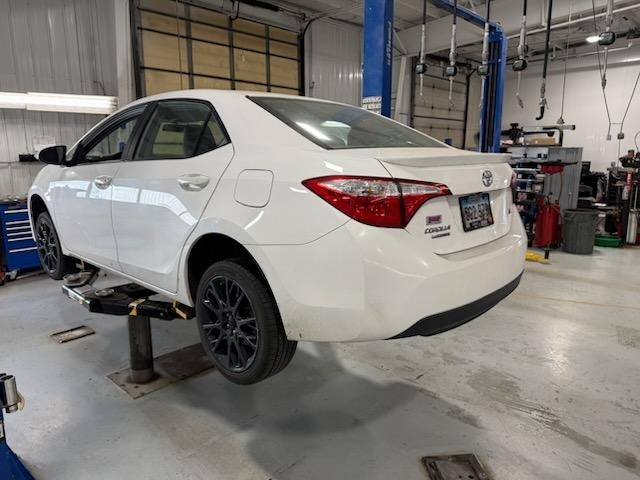 2016 Toyota Corolla S photo 3