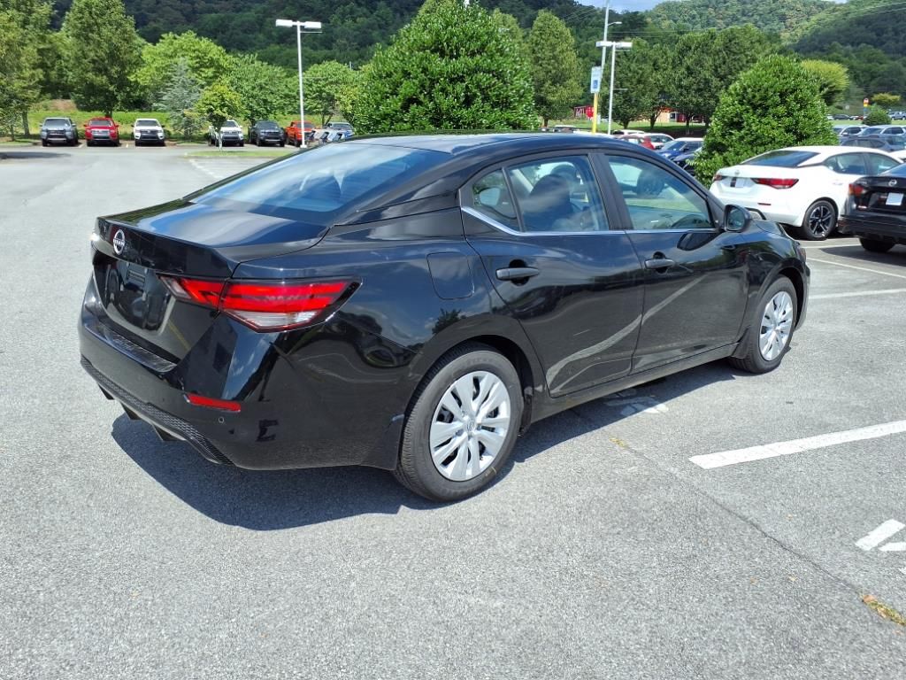 2025 Nissan Sentra S photo 3