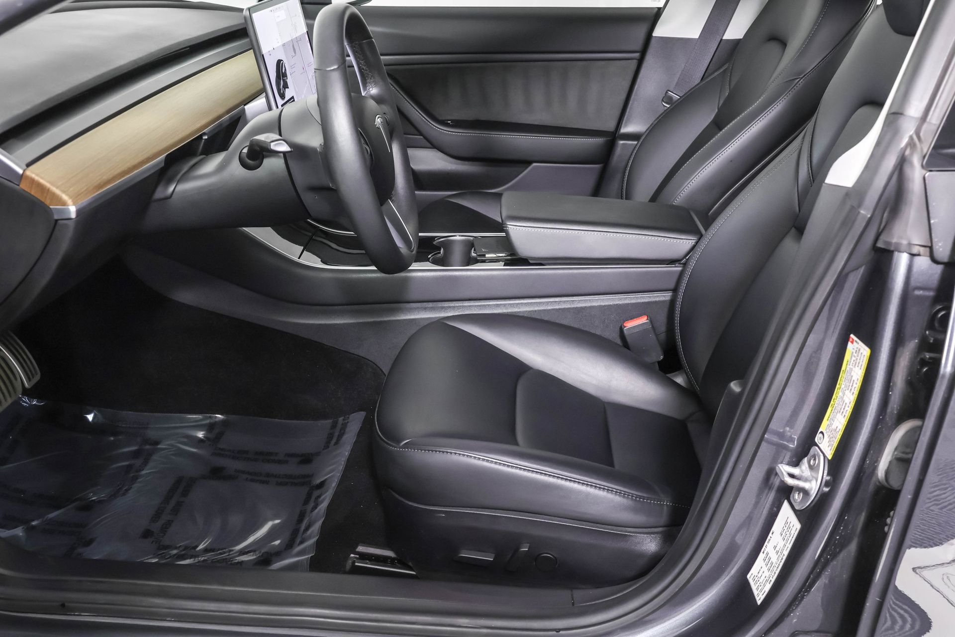 2019 Tesla Model 3 Long Range photo 11