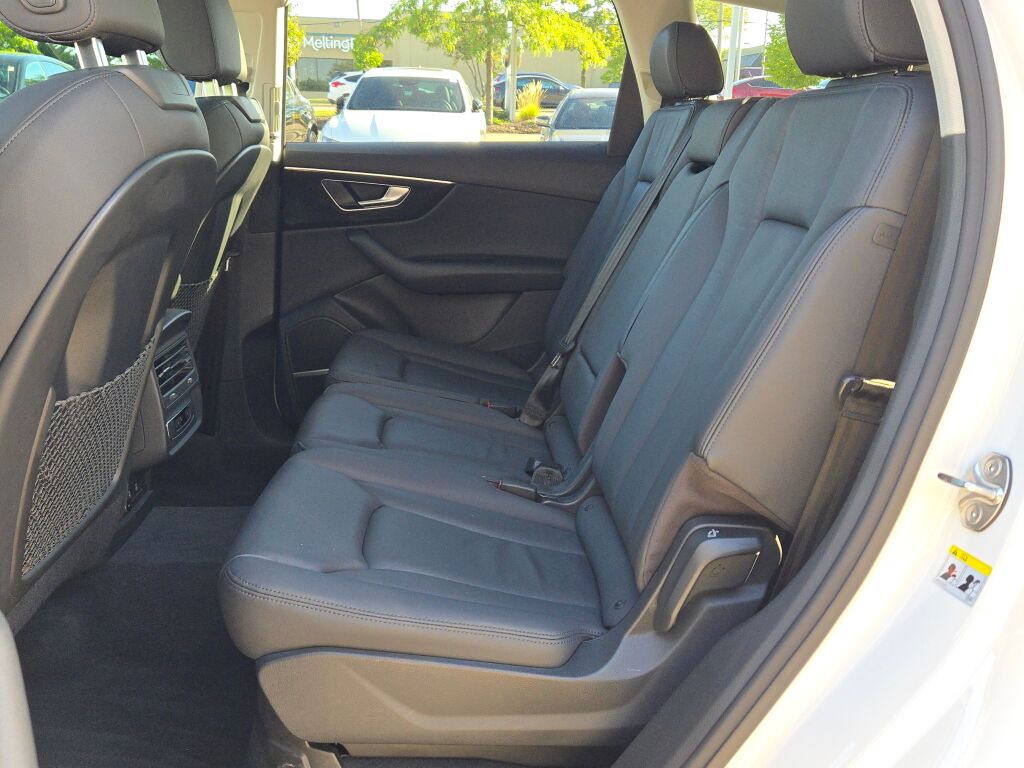 2022 Audi Q7 55 Premium Plus photo 19