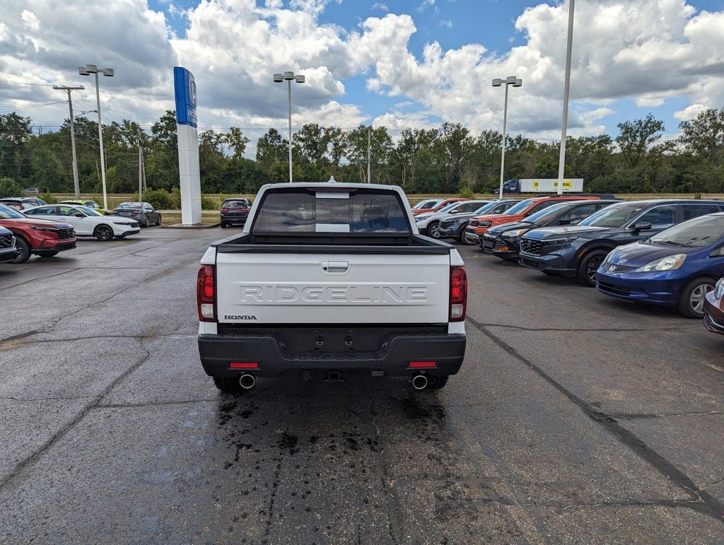 2025 Honda Ridgeline RTL photo 3