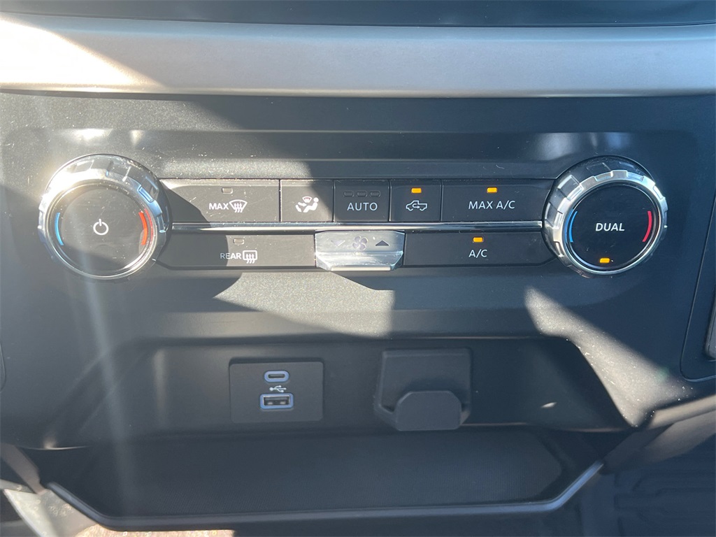 2022 Ford F-150 XLT photo 21