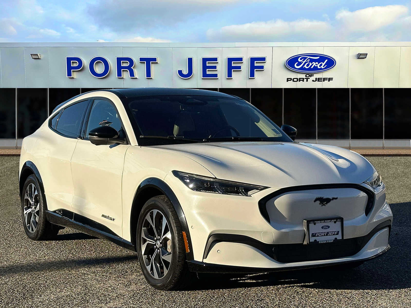 Used 2021 Ford Mustang Mach-E Premium AWD with VIN 3FMTK3SU2MMA26476 for sale in Port Jefferson Station, NY