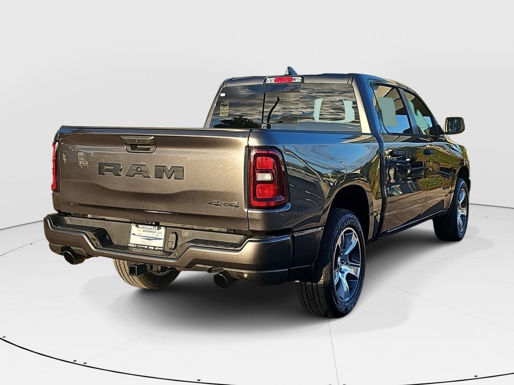 2026 Ram 1500 Express photo 3