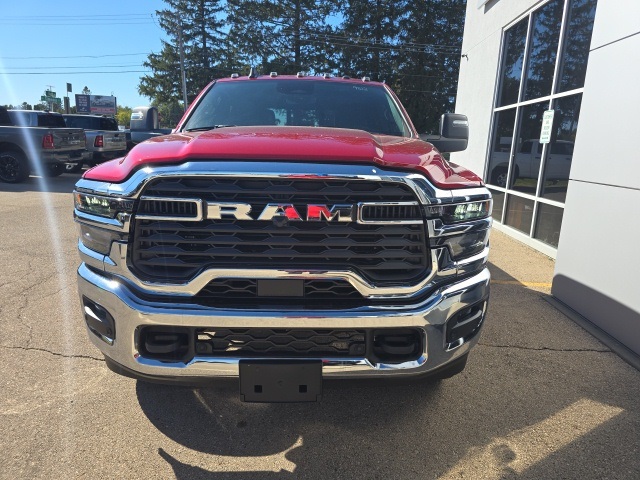 2026 Ram 2500 Tradesman photo 2