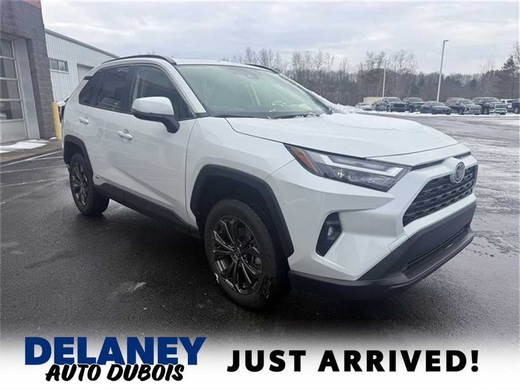 2023 Toyota RAV4 XLE Premium's photo