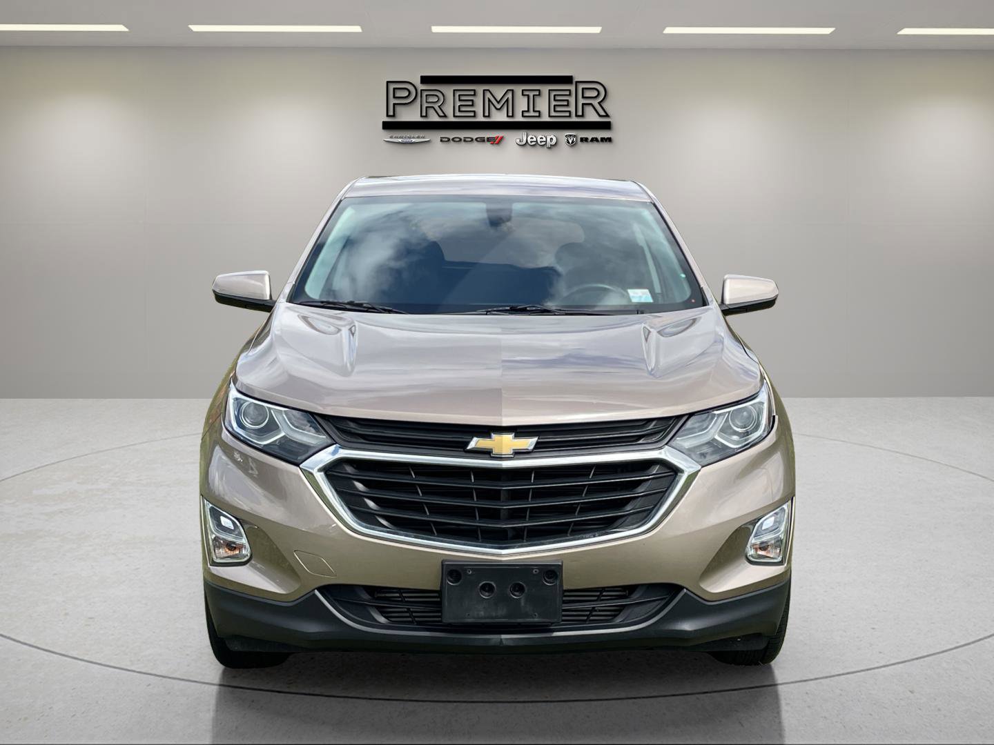 Used 2018 Chevrolet Equinox LT with VIN 2GNAXSEV7J6157914 for sale in Tallassee, AL